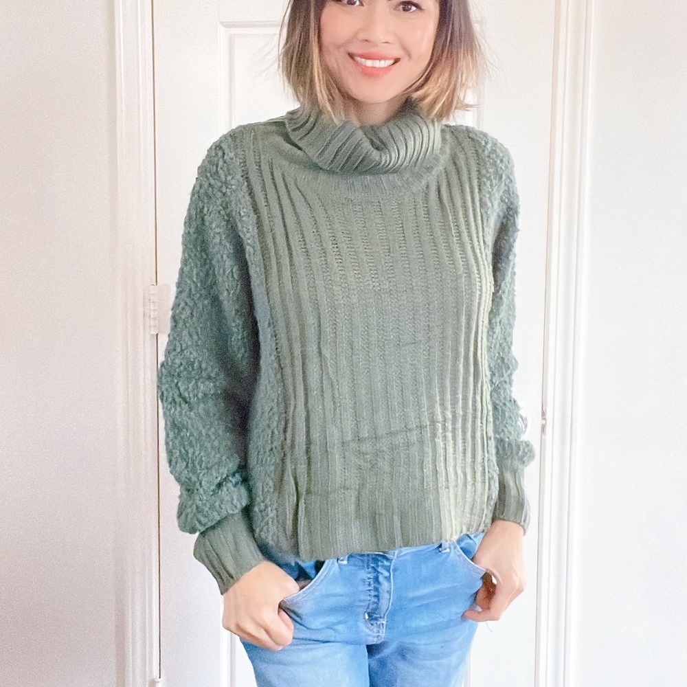 020 Cozy Green Cowl Neck Boucle Knit Sweater Top - Picture 5 of 11